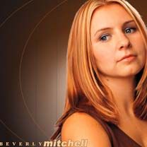 Beverly Mitchell - wallpaper preview