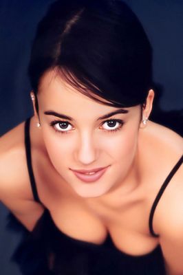 Alizee - wallpaper preview