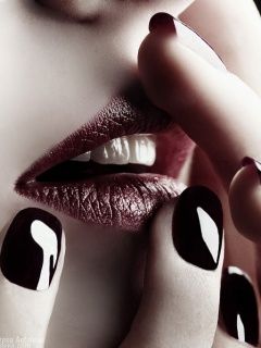 Red Lips - wallpaper preview