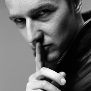 Tajemniczy Portret Mężczyzny