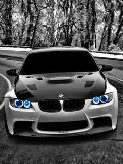 BMW M3 z Niebieskimi Światłami