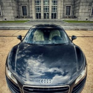 Audi R8 samochód sportowy