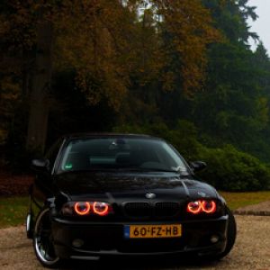Czarny Samochód BMW E46