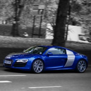 Niebieskie Audi R8 Samochód Sportowy