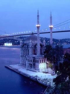 Meczet Ortaköy w Nocy