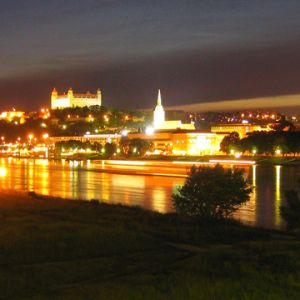 Nocna Panorama Bratysławy