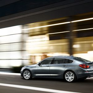 BMW Samochód w Ruchu