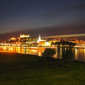 Nocna Panorama Bratysławy
