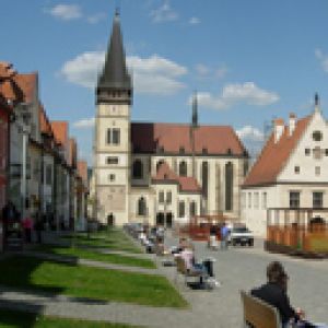Historyczny Kościół i Plac