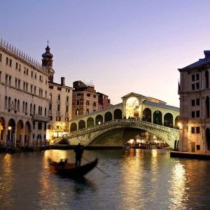 Most Rialto o Zachodzie Słońca