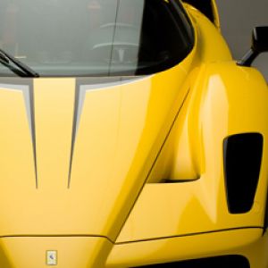 Żółte Ferrari Enzo