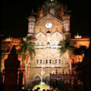 Chhatrapati Shivaji Terminus w Nocy
