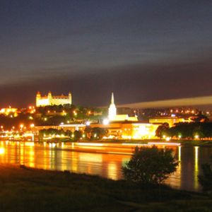 Nocna Panorama Bratysławy