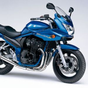 Niebieski Motocykl Suzuki