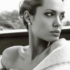 Portret Angeliny Jolie
