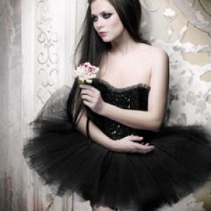Elegancka Baletnica w Czerni