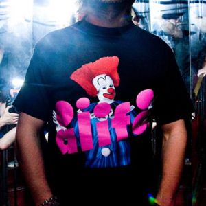 David Guetta w koszulce klauna