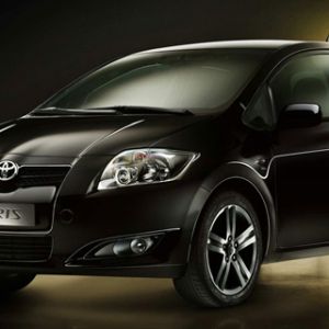 Czarny Samochód Toyota Auris