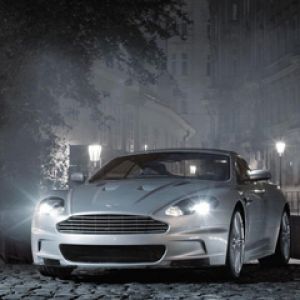 Aston Martin Nocna Jazda