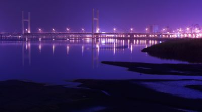 Fioletowy Most Nocą