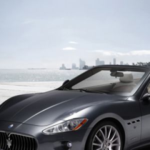 Maserati Kabriolet na Wybrzeżu