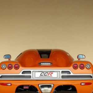 Koenigsegg CCR Pomarańczowy Samochód Sportowy