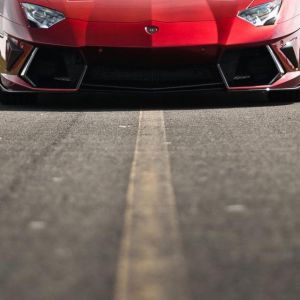 Czerwone Lamborghini Aventador