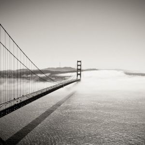 Most Golden Gate w mgle