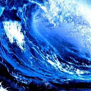 Majestatyczna fala oceaniczna