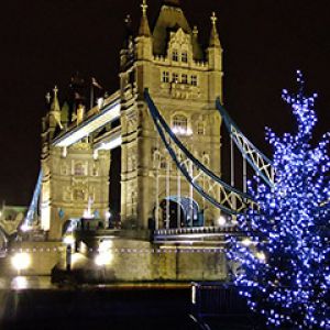 Tower Bridge w Nocy