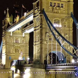 Tower Bridge w Nocy
