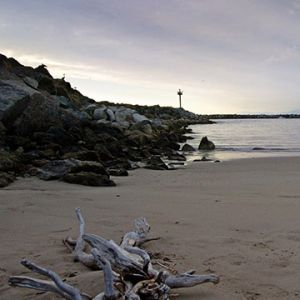Spokojny Zachód Słońca na Plaży