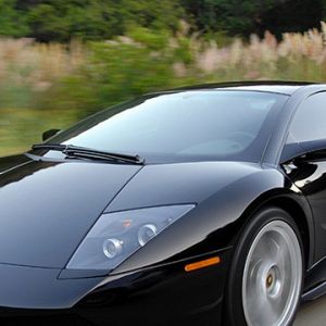 Czarna Lamborghini Murcielago