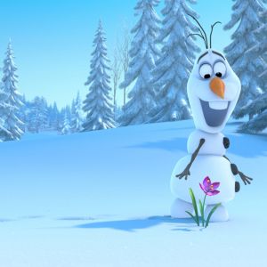 Olaf z Krainy Lodu z Kwiatem