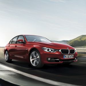 Czerwony Samochód BMW 3 Series