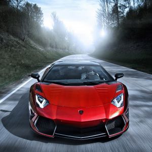 Lamborghini Aventador na drodze